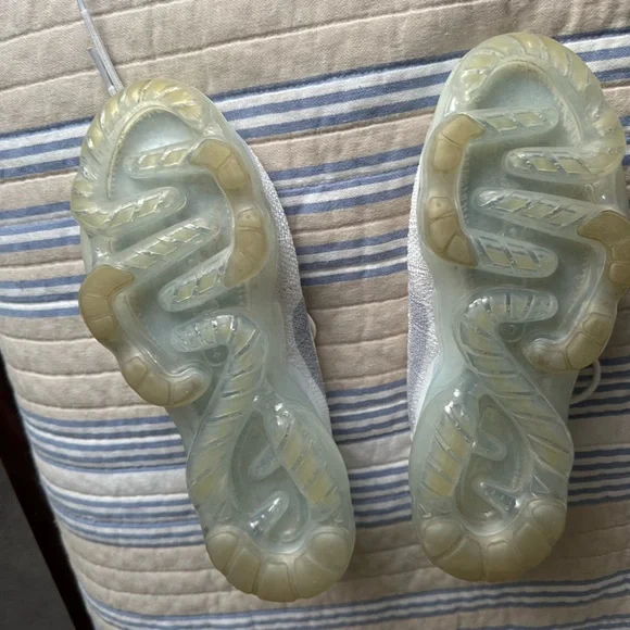 Nike White and Platinum VaporMax Athletic Shoes - Picture 4 of 12